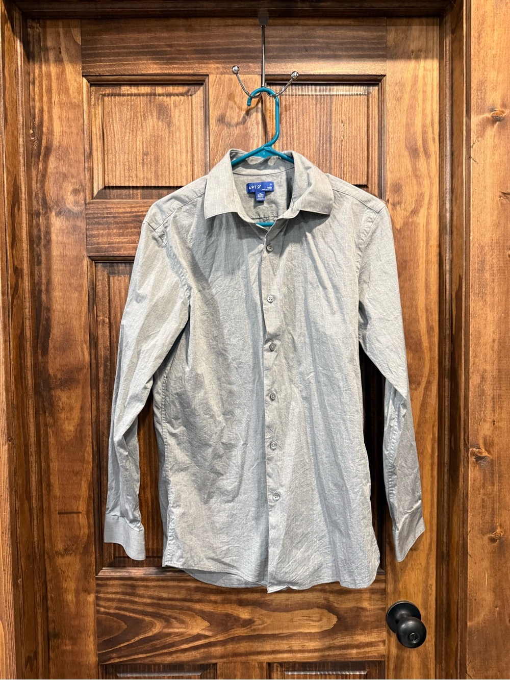 Apt. 9 Men’s Light Gray Button-Down Dress Shirt